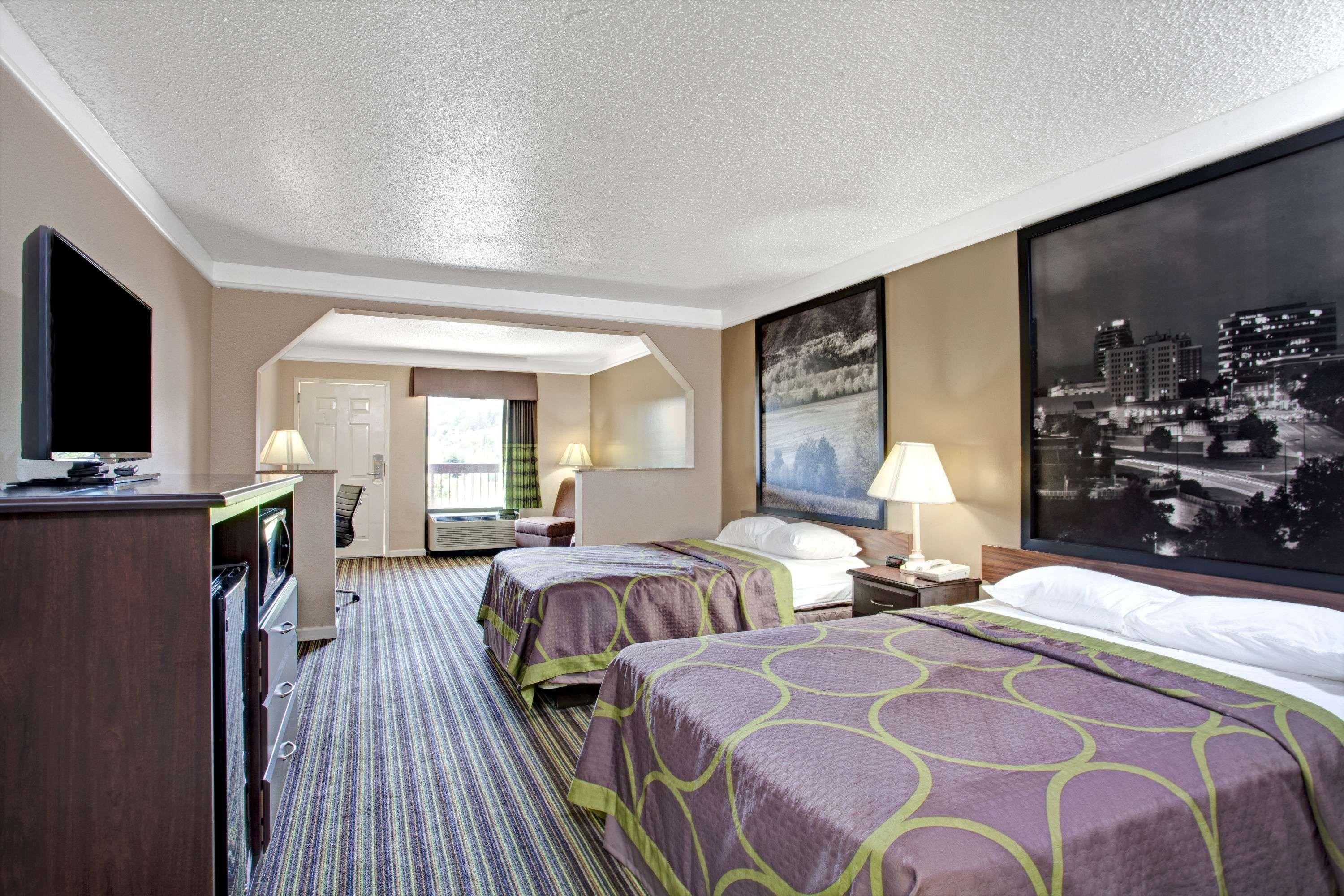 Super 8 By Wyndham Knoxville East Extérieur photo