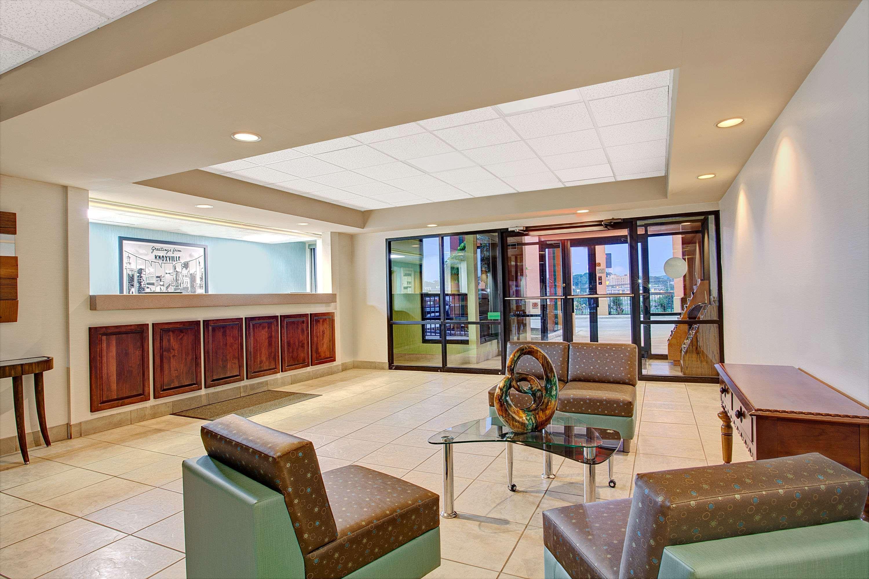 Super 8 By Wyndham Knoxville East Extérieur photo